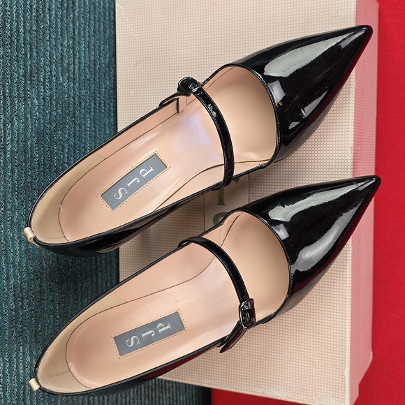 Sarah Jessica Parker Nirvana Patent Leather Pumps Made In Italy - Picture 10 of 16